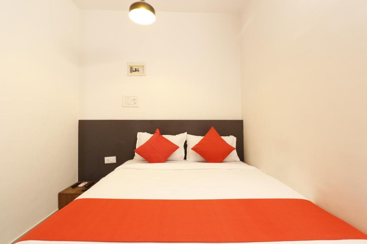 Hotel Crystal Inn Mumbai Ngoại thất bức ảnh